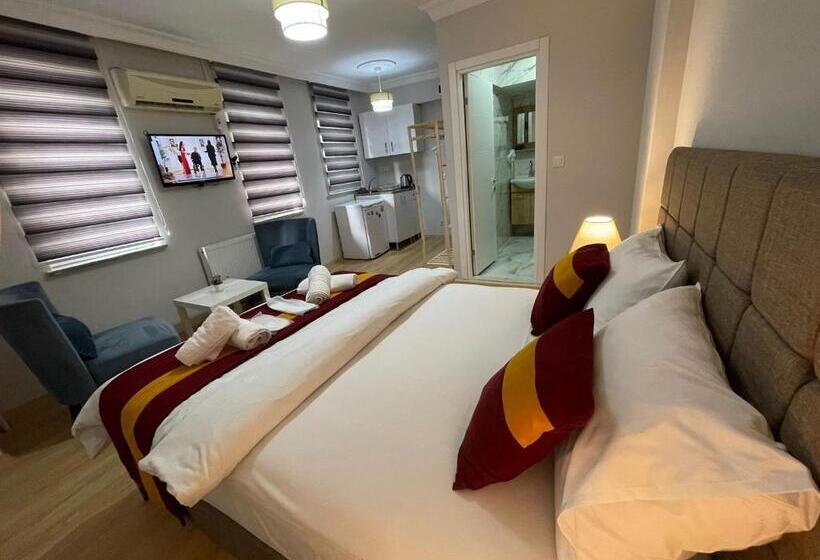 سوییت لوکس, Taksim Rain Hause