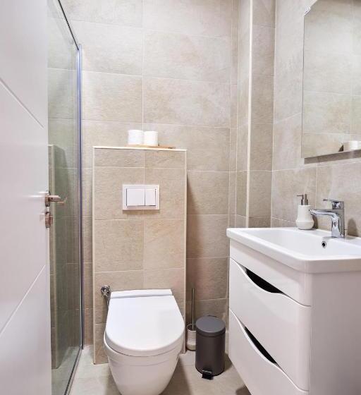 سوییت با چشم‌انداز باغ, Casa Collection