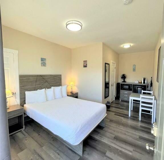 Номер Стандарт, Coastal Inn And Suites