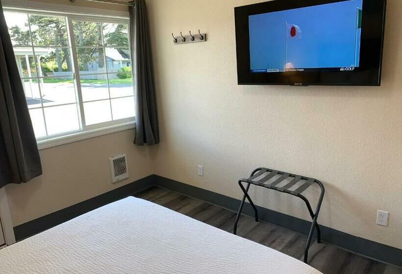 Студия Стандарт, Coastal Inn And Suites