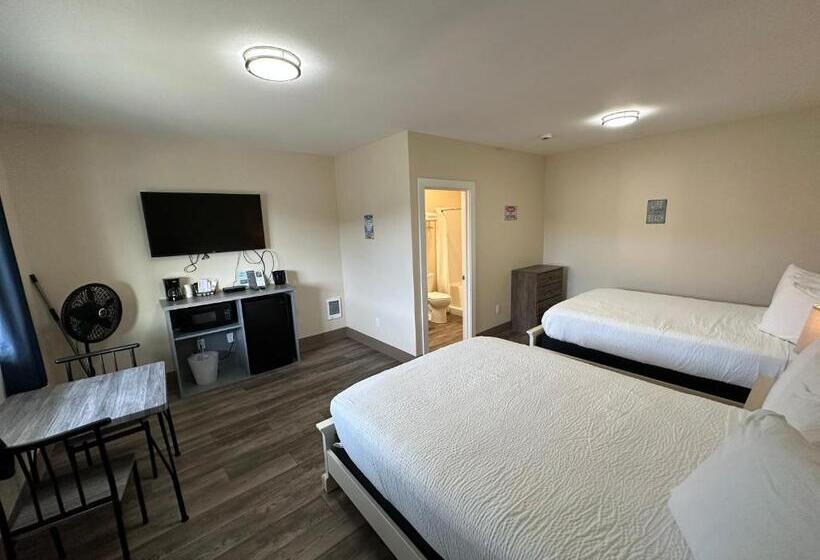 Студия Стандарт, Coastal Inn And Suites