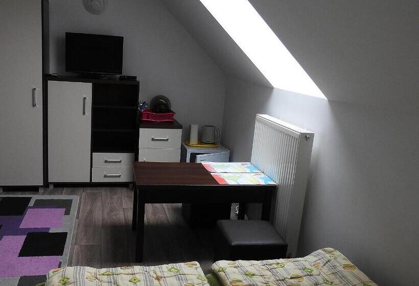 标准间, Dom Wczasowy Pięciu Pomostów I Domki Letniskowe