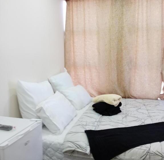 Quarto Estandar, Beyond New House