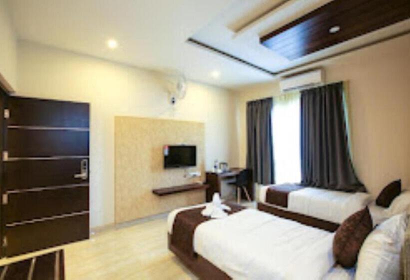 Люкс, Mazus Inn Kerala