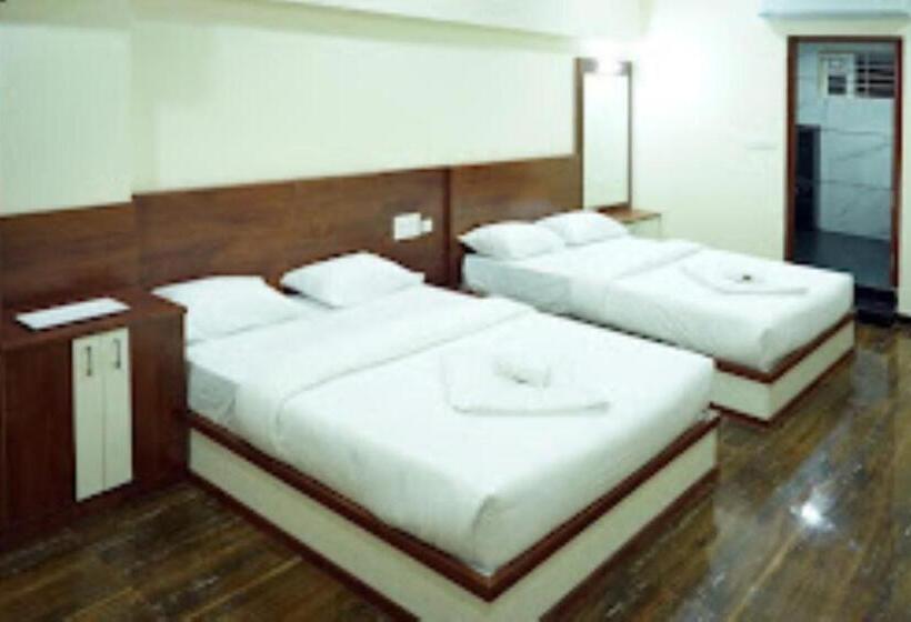 Четырехместный Номер Стандарт, Nivetha Grand , Coimbatore