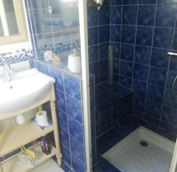 Номер Стандарт Вид на Сад, Papillons B&b   Beauty, Comfort And Peace 25 Mins From Puy Du Fou