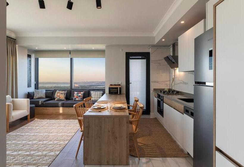 Family Suite, Luna Residence
