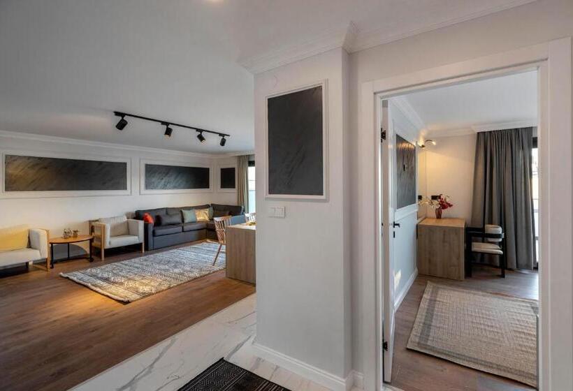 Апартаменты 1 Спальня с Балконом, Luna Residence