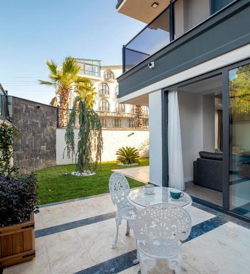 Апартаменты 1 Спальня Вид на Сад, Luna Residence