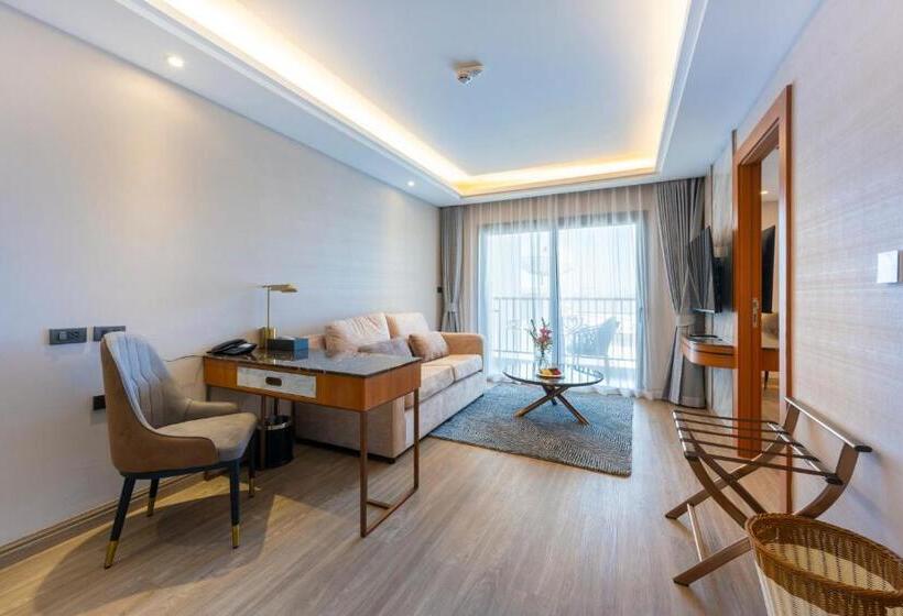 Люкс Семейный 2 Спальни, Wyndham Jomtien Pattaya