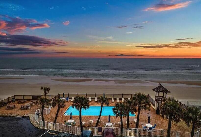 آپارتمان 1 خوابه, Ocean Front Condo On The Beach