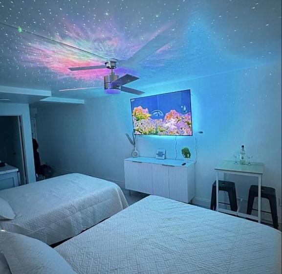 آپارتمان 1 خوابه, Ocean Front Condo On The Beach