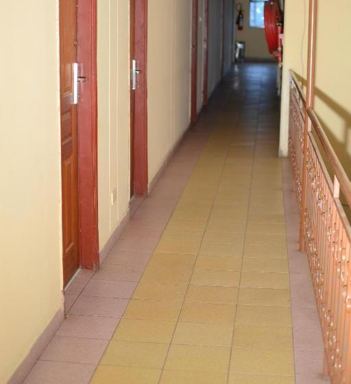 اتاق اکونومی یک تخته, Quinten Hotel Kisumu