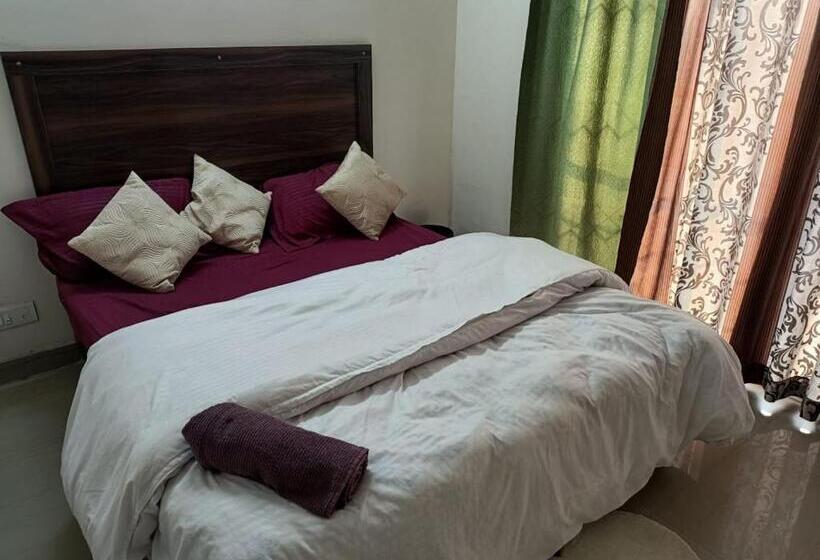 اتاق استاندارد با تخت بزرگ, Abp Studio S