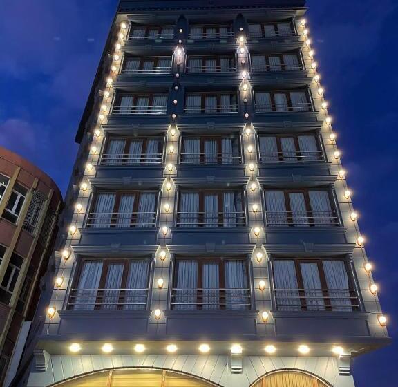 Семейный Номер Вид на Сад, Carti̇er Luxury Otel