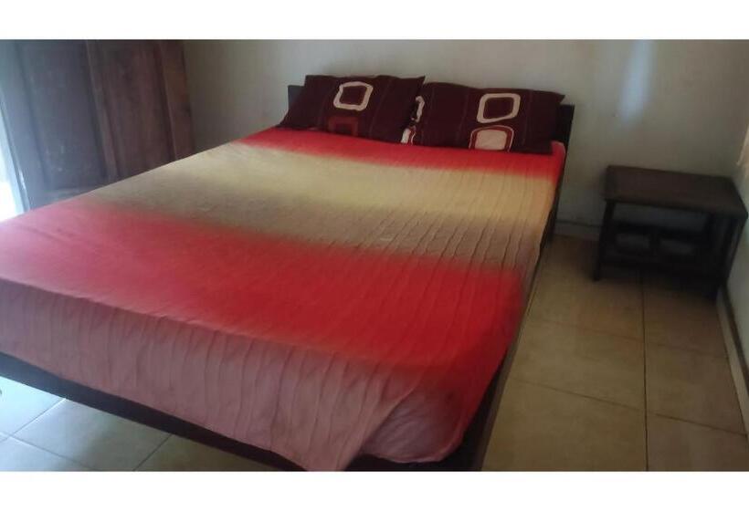 Номер Economy, Spot On 93524 Bagas Homestay