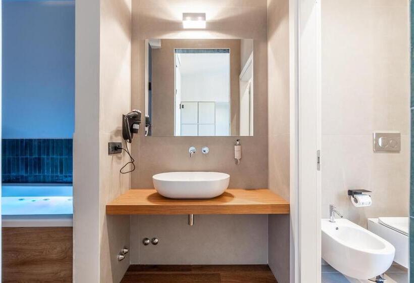 اتاق لوکس, Palazzo Italia Suites