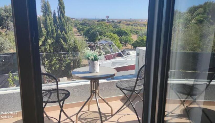 سوییت خانوادگی, Al Villa Por Do Sol Sunset Olhão