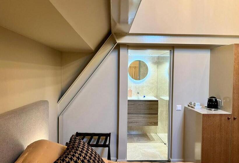 اتاق لوکس, Townhouse  T Raap