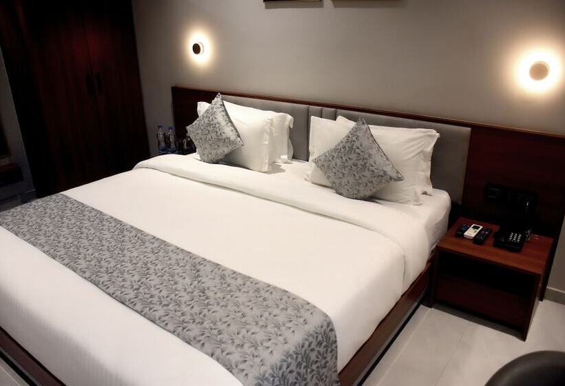 Номер Deluxe, Regenta Inn Motikhavdi Jamnagar