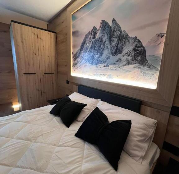Номер Стандарт Вид на Горы, Anemone Bianco Suite Rooms