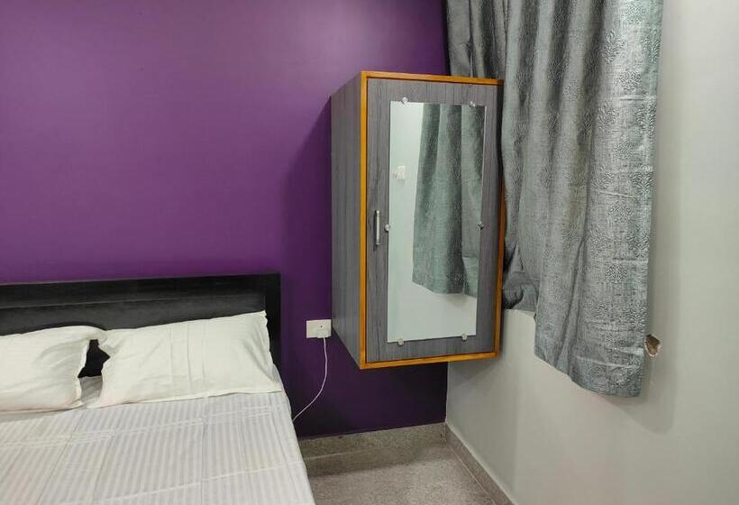 标准间带阳台, Sadafuli Guest House Assagao