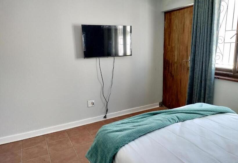 Номер Стандарт Внутренний, 16 On 7th Guesthouse Summerstrand
