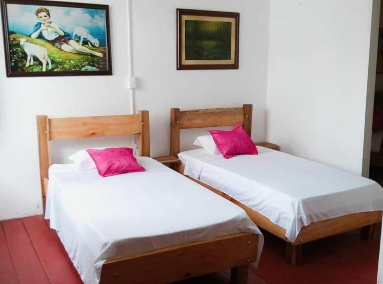 Четырехместный Номер Стандарт, Hostal Arbol Cafe Caicedonia
