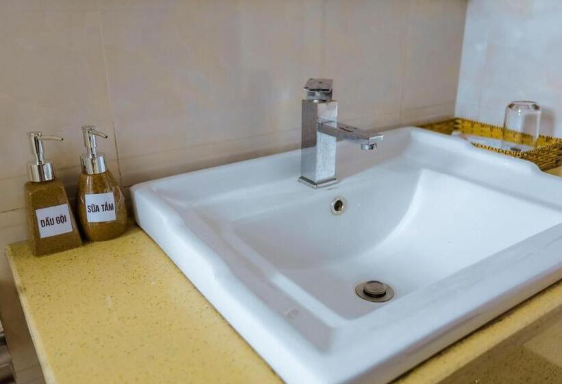 اتاق لوکس خانوادگی, Memory Hotel Da Lat