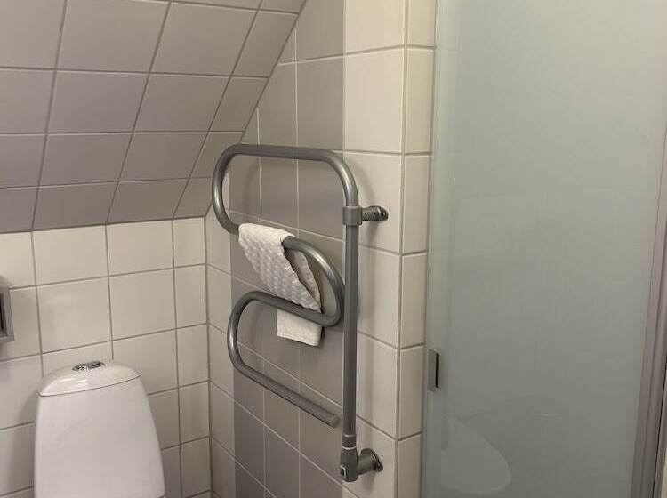 Номер Стандарт, Halmstad Gårdshotell