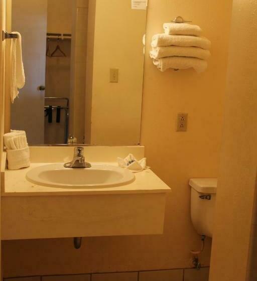 Номер Стандарт, Indio Holiday Motel