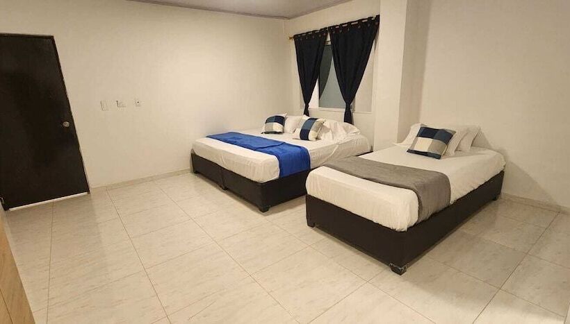 Номер Стандарт Трехместный, Edificio Regata Inn