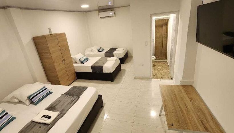 Четырехместный Номер Стандарт, Edificio Regata Inn