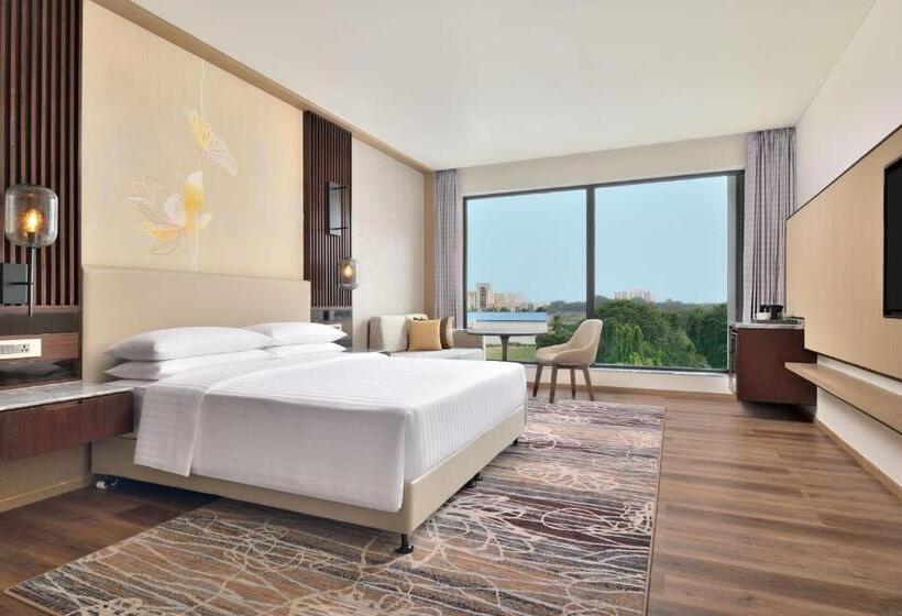 Номер Executive Кровать Кинг, Courtyard By Marriott Gorakhpur