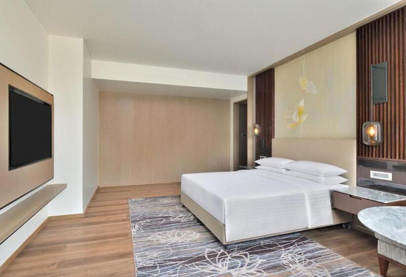 Номер Executive Кровать Кинг, Courtyard By Marriott Gorakhpur