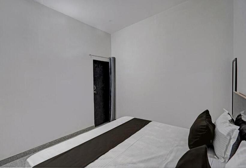 Трехместный Номер Классика, Oyo Hotel Kotik Stay