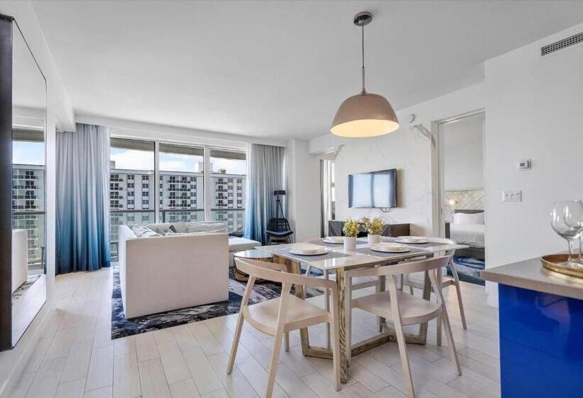 带2个卧室的公寓, W Hotel 2bd 2bath Condo Ocean Views