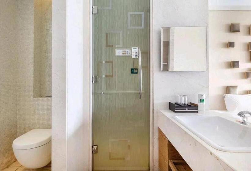 キングサイズベッドのスタンダードルーム, Sanya Romantic Journey Sea Resort & Spa
