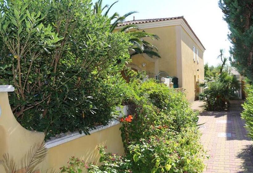 اتاق استاندارد با تخت بزرگ, Chambre La Palmeraie Village Naturiste
