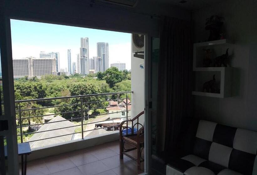 Студио Стандарт с Балконом, Apartments Sea View Wongamat Privacy Condo