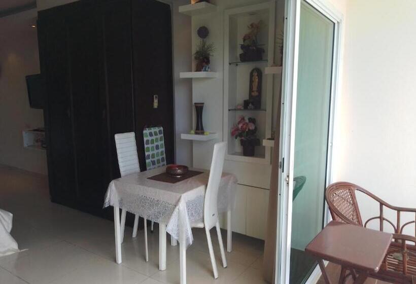 Студио Стандарт с Балконом, Apartments Sea View Wongamat Privacy Condo