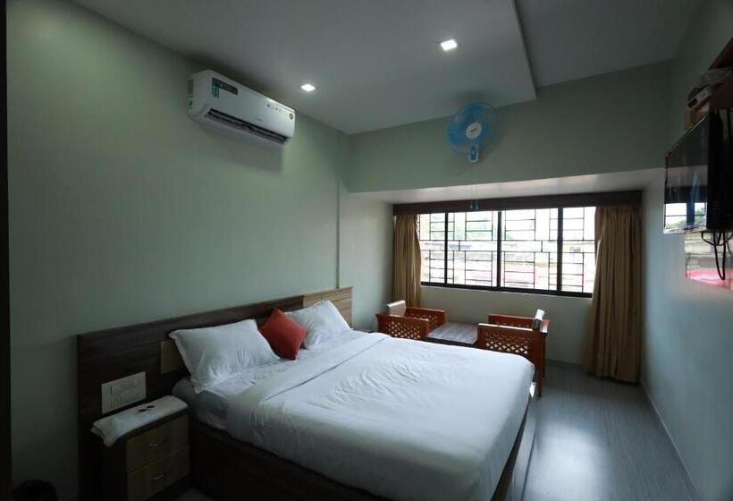 발코니 디럭스 룸, Haksons Residency