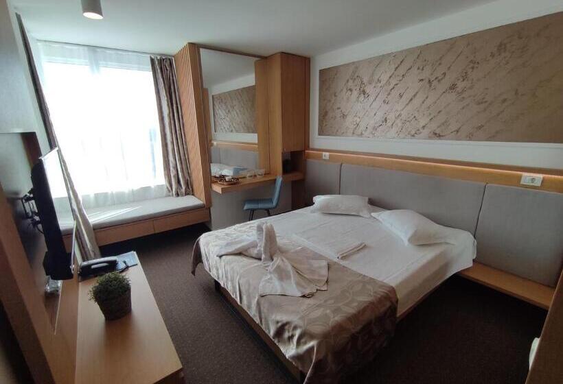 اتاق سوپریور, Complex Hotelier Steaua De Mare   Hotel Delfinul