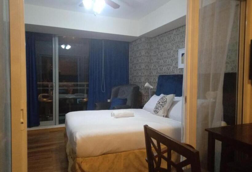 דירה בת חדר שינה 1 עם מרפסת, Azure Urban Residence A11 Near Airport And Sm Bicutan+ Free Wifi