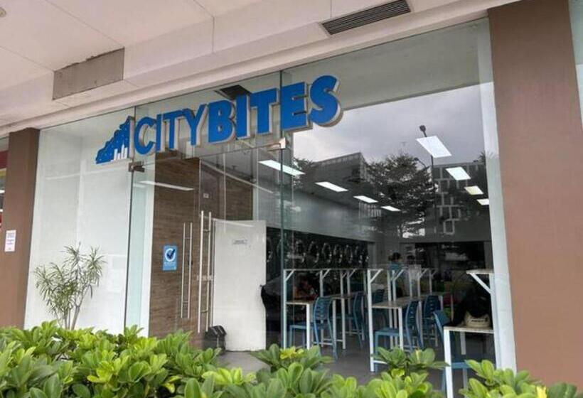 סוויטה משפחתית, Mall Of Asia Pasay Hotel Vibe 956 Staycation Shore Residences