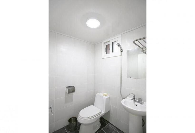 Номер Стандарт, Mo Guesthouse