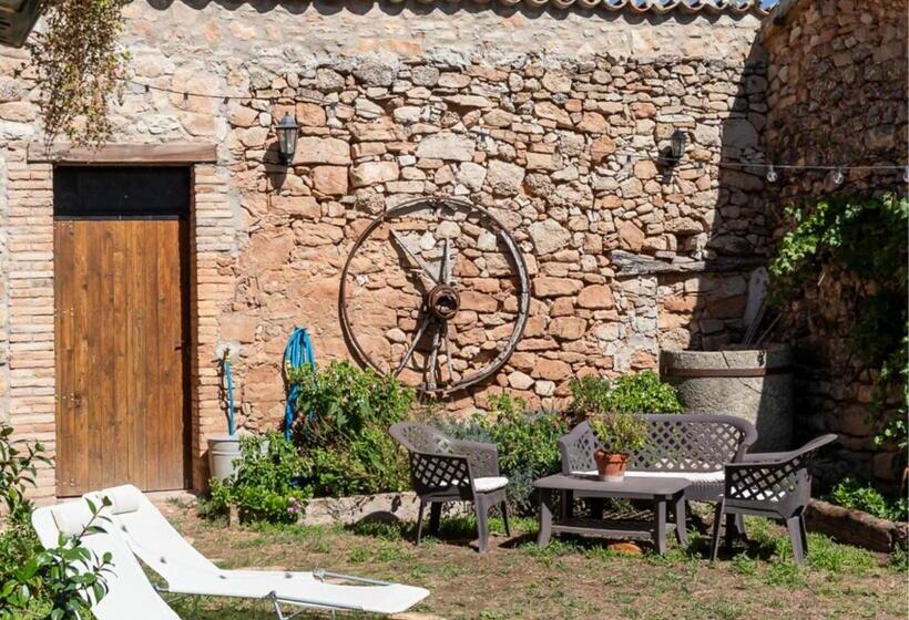 Апартаменты 1 Спальня с Балконом, Masia Aubareda