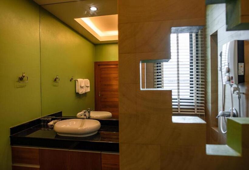 Номер Deluxe, Huan Chom Jan Hometel At Lampang