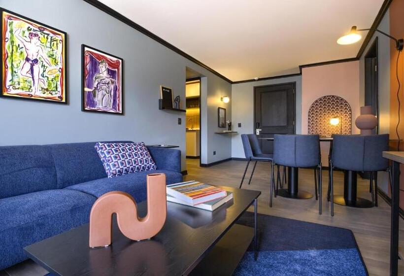 Апартаменты Deluxe 1 Спальня, Apt Serviced Apartments Santiago
