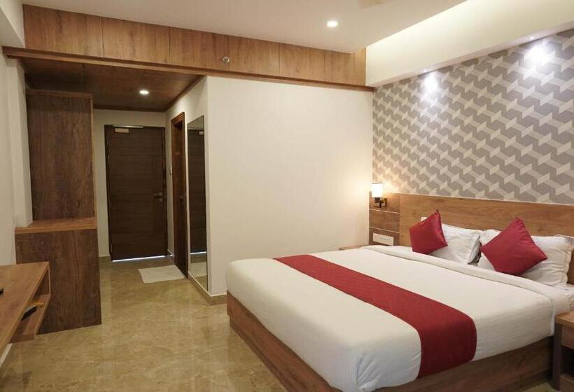 디럭스 룸, Vkj Inn Aluva